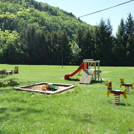 Mobilheim kemp Rožnov pod Radhoštěm Exterior foto