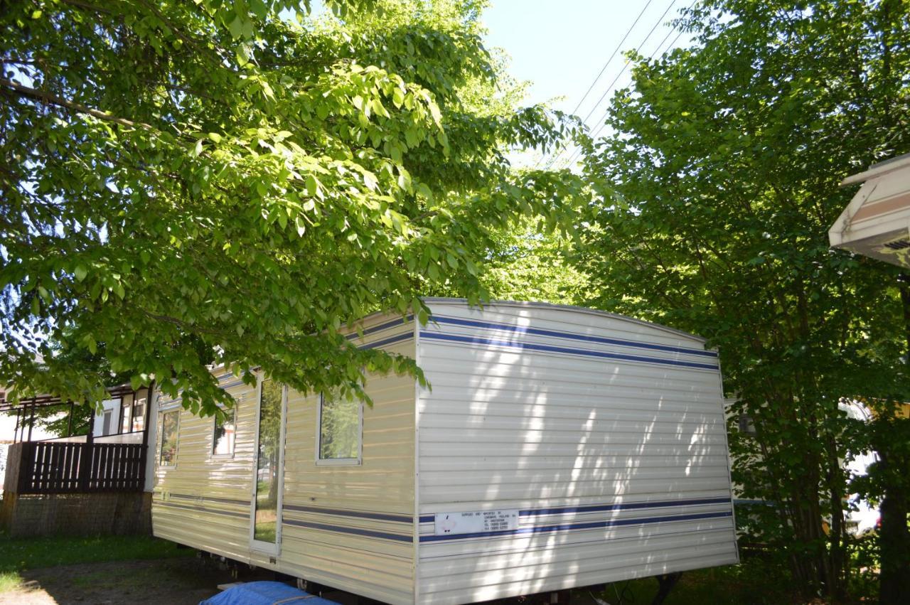 Mobilheim kemp Rožnov pod Radhoštěm Exterior foto